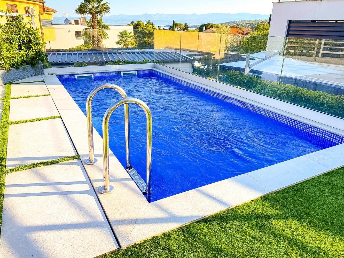 Villa Mirno More Apartments Malinska Extérieur photo